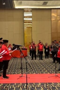 Konferda VI Dewan Pimpinan Daerah (DPD) PDI Perjuangan Sumatera Utara Kukuhkan Rapidin Simbolon Pimpin DPD Periode 2025-2030