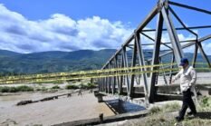 Prabowo Pastikan Perbaikan Jembatan Dan Rumah Warga Terdampak Banjir dan Longsor Sumatra