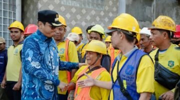 Wali Kota Rico Waas Instruksikan Pembersihan Kawasan Medan Barat Harus Tuntas Malam Ini