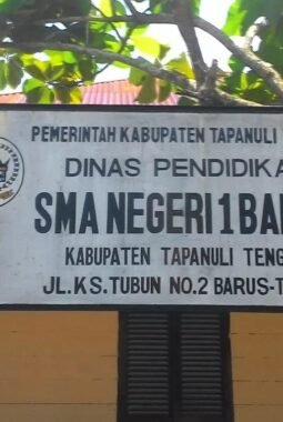 Diterima Sebagai Tenaga PPPK Paruh Waktu SMAN 1 Barus Tanpa Pernah Menjadi Honorer, Diduga Ada Campur Tangan Orang Dalam