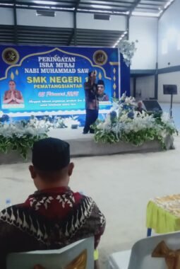 Peringatan Isra Miraj Nabi Muhammad SAW di SMKN 1 Pematang Siantar Meriah
