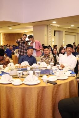 Jalinan Silaturahmi dan Kekeluargaan, Wali Kota Tanjungbalai Hadiri Buka Puasa Bersama DPD Partai Demokrat Sumut