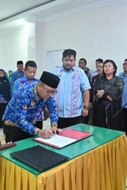 Skandal “Surat Kembar” Sekda Padangsidimpuan Mencuat, Pelantikan Sekdako Padang Sidempuan ” Cacat” 