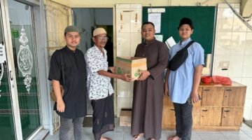 Bangun Rasa Kesosialan Funcamp Salurkan Ratusan Takjil Ke Mesjid Di kota Medan