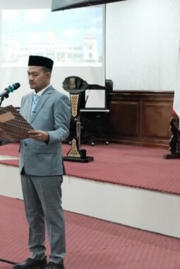 Wali Kota  Kukuhkan 11 Kepala Sekolah dan 11 Pejabat Fungsional di Lingkungan Pemko Tanjungbalai