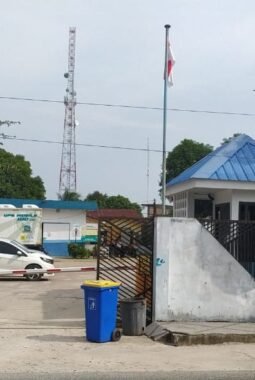 P2TL PLN Lima Puluh Diduga Paksa Masuk Rumah, IRT Ketakutan dan Trauma