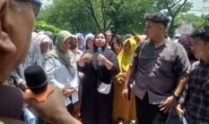 Istri Tersangka Korupsi BOS di Sunggal Menangis, Minta Suami Dibebaskan dari Rutan
