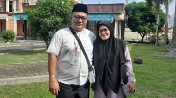 Pasutri Asal Madina Tunaikan Rukun Islam Kelima ke Baitullah