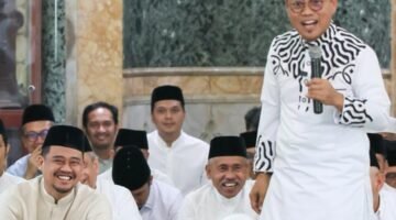 Ustad Dasad Latif Hadiri Tabligh Akbar bersama Gubsu di Mesjid Raya Al-Mashun