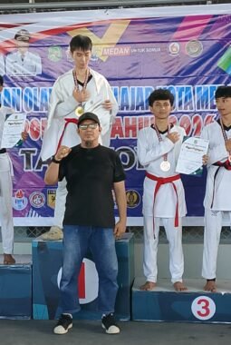 Atlet Taekwondo Berebut Podium di Popkot Medan 2026