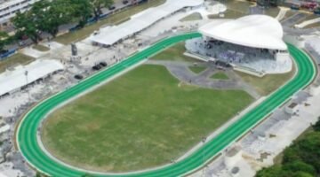 Lapangan Merdeka Rp575 M Molor 4 Bulan, Warga Lari ke Trotoar