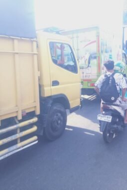 Warga Siantar-Simalungun Antre Panjang Cari Biosolar