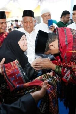 Bobby Nasution Tegaskan Komitmen Tuntaskan Pembangunan Jalan Sipiongot
