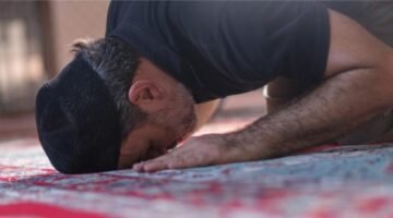 Batas Waktu Salat Tahajud: Apakah Jam 4 Pagi Masih Bisa Dikerjakan?