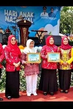 Bupati Deli Serdang Asri Ludin Tinggalkan Lokasi,  Diduga Upacara Dimulai Sebelum Bupati Hadir 