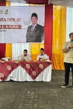 Reses di Medan Kota, Ade Jona Prasetyo Janji Perjuangkan SPP SMA Gratis