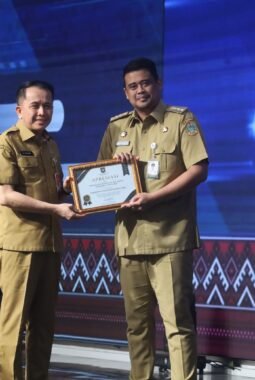 Wali Kota Mahyaruddin Salim Hadiri Rakor Optimalisasi PAD, Tanjungbalai Terima DBH Rp9,4 Miliar