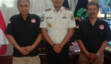 Foto : dari kiri ke kanan Datok Arifin (Ketua FPII Sumut), Fonika Affandi, Amd.IP,SH.MH (Kalapas), Rudi Swaren (sekretaris FPII Sumut 