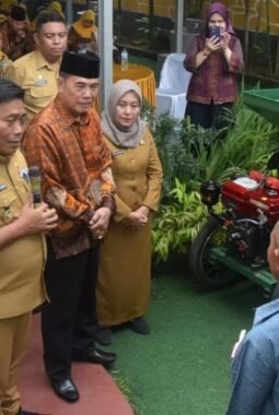 Lom Lom Suwondo Apresiasi Kontribusi PWRI Deli Serdang Dukung Petani 