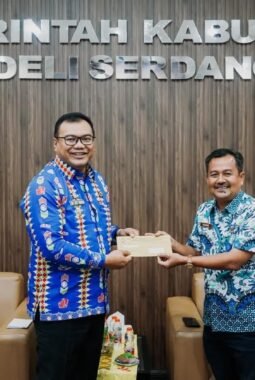 Percepat Informasi Kebencanaan, Pemkab Deli Serdang Terima WRS dari BMKG