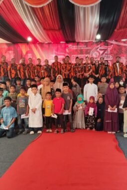 Peringati HUT ke-67, MPC Pemuda Pancasila Kabupaten Labuhanbatu Santuni Puluhan Anak 